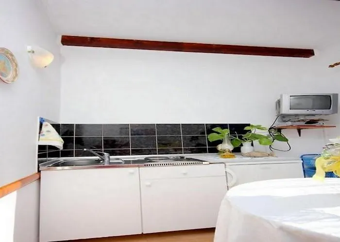 Ro - Ela - One Bedroom With Balcony And Sea View - A1 아파트 *