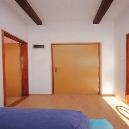 Apartmán Ro - Ela - One Bedroom With Balcony And Sea View - A1 *